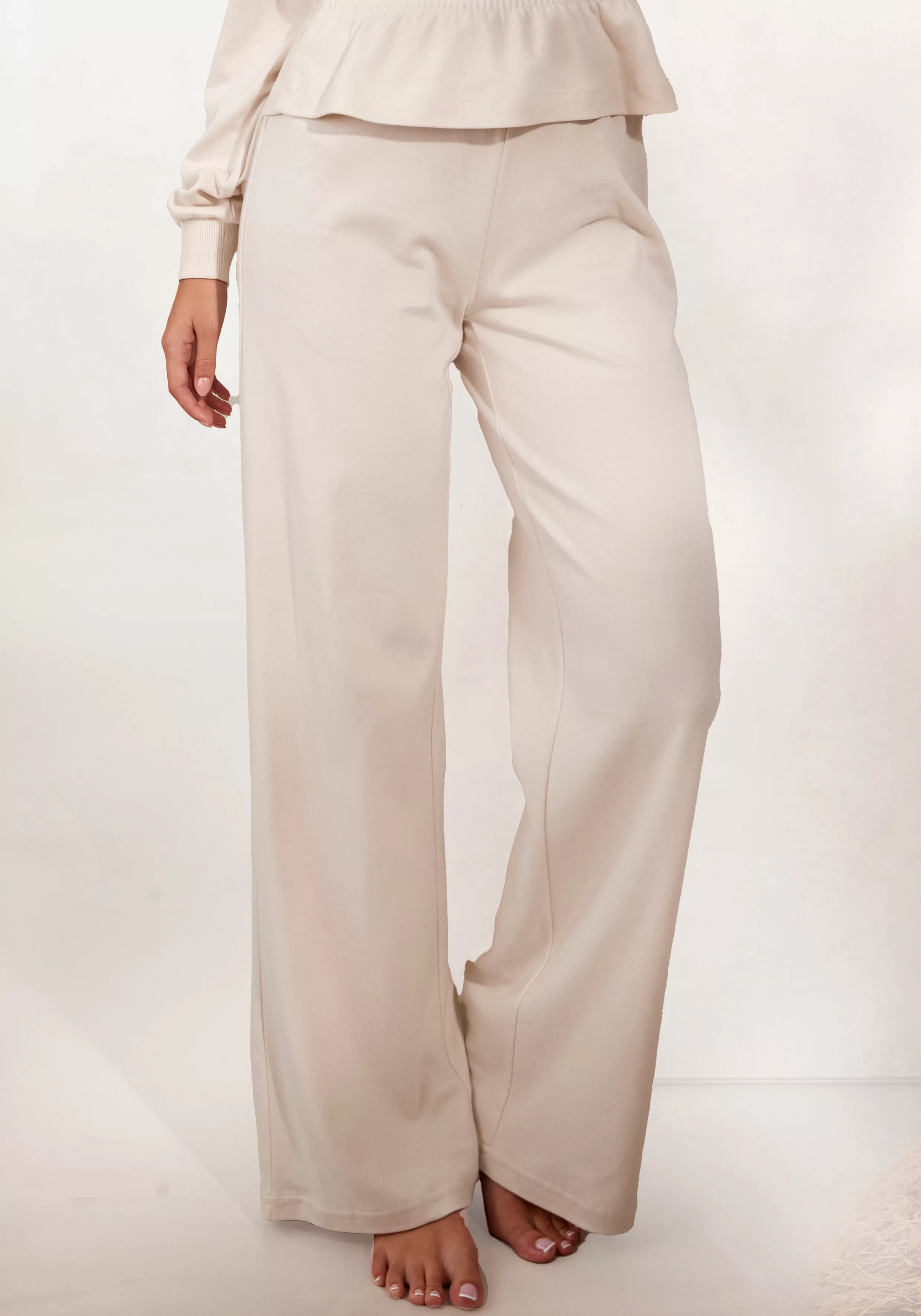 LASCANA Sweathose "-Loungehose", mit ausgestelltem Bein, Loungewear günstig online kaufen