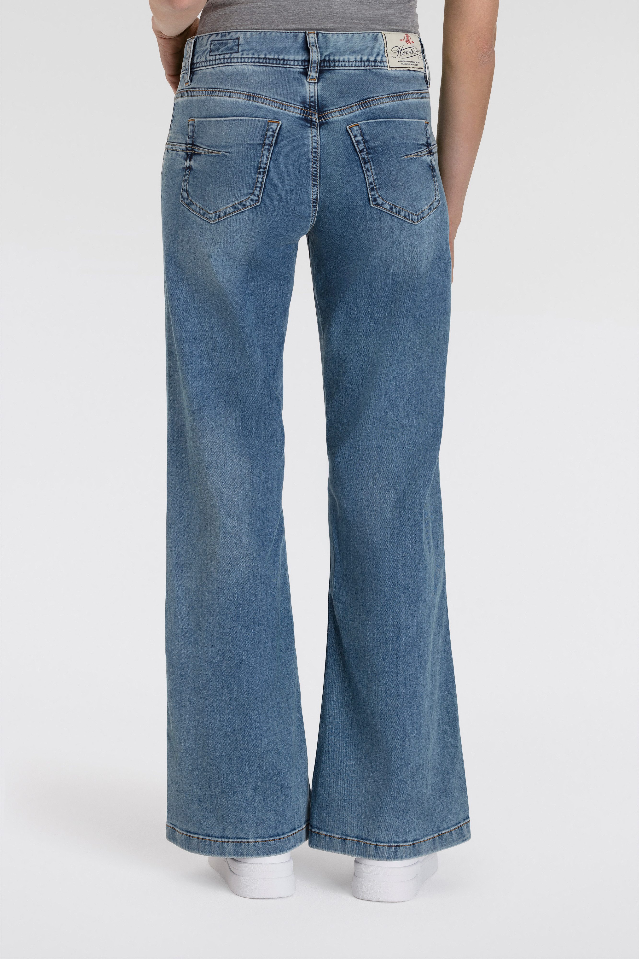 Herrlicher 5-Pocket-Jeans "Edna Denim Light", im Flared Fit günstig online kaufen