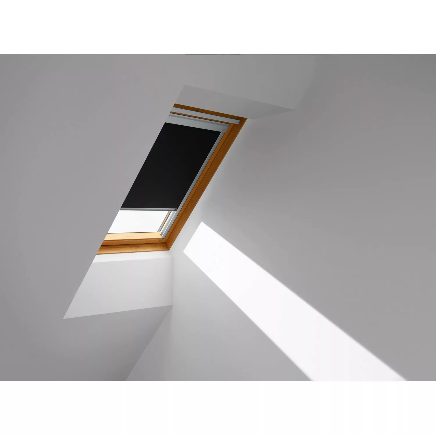 Velux Verdunkelungsrollo für Dachfenster Classic DBL F04 4249 Schwarz günstig online kaufen