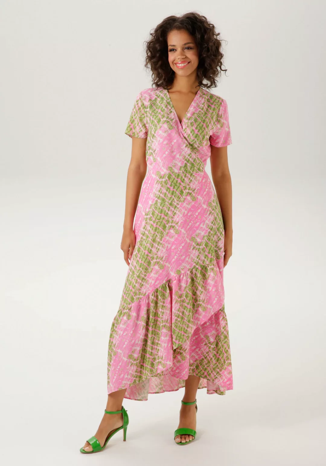 Aniston CASUAL Wickelkleid, mit farbharmonischem Batikdruck günstig online kaufen