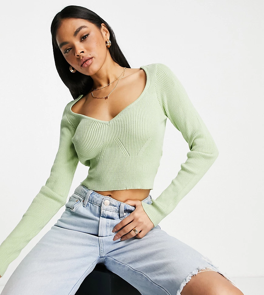 Missguided – Gerippter Pullover in Salbeigrün mit V-Ausschnitt günstig online kaufen