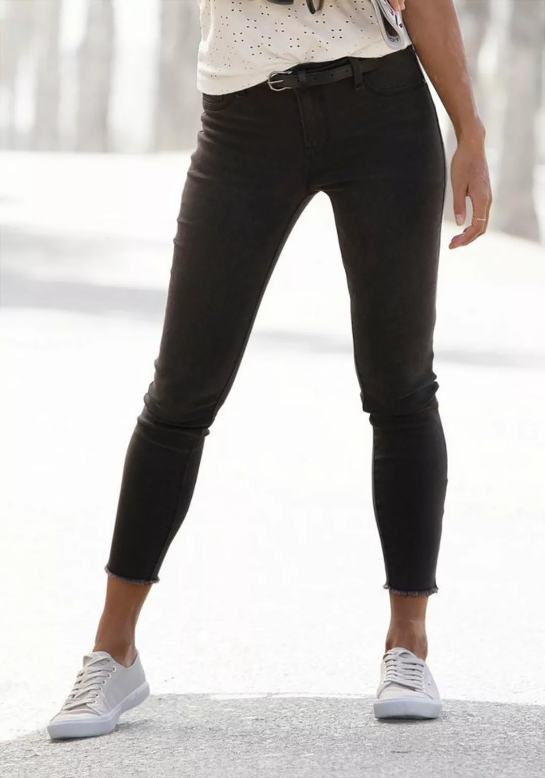 LASCANA Jeggings mit Reißverschlüssen am Saum, Skinny, elastische Qualität, günstig online kaufen