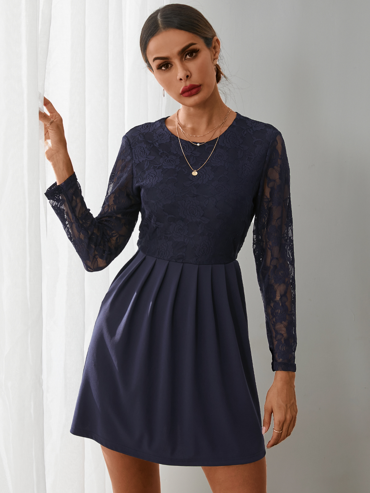 YOINS Plissee-Design Patch Lace Mini Kleid günstig online kaufen