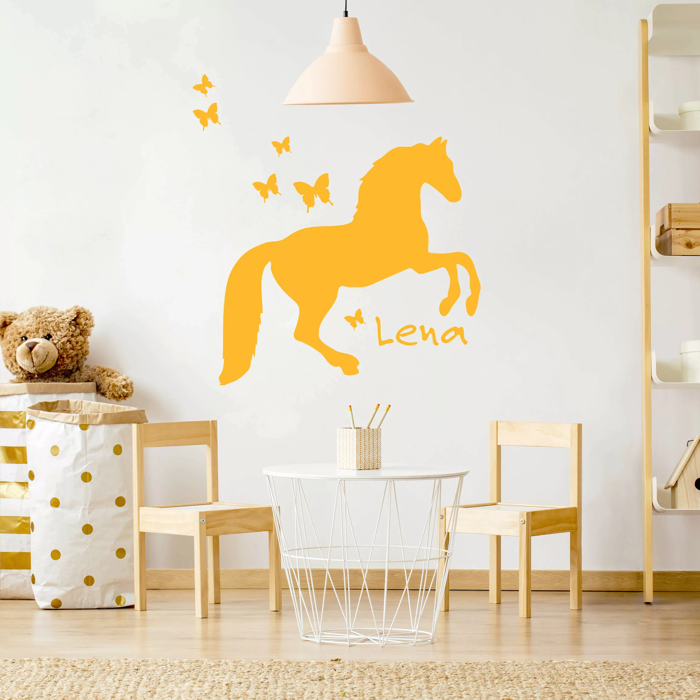 Wunschtext-Wandtattoo Kinderzimmer 8-teilig Wunschtext-Pferd mit Schmetterl günstig online kaufen