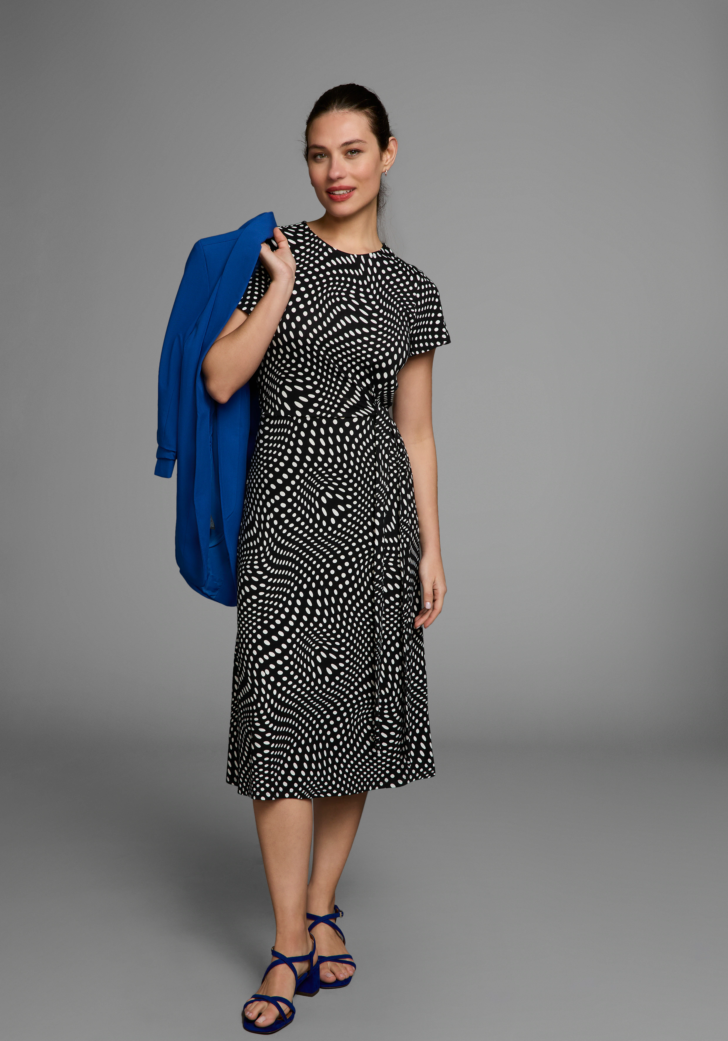 HECHTER PARIS Druckkleid, mit Wickeldetail und Midiform günstig online kaufen