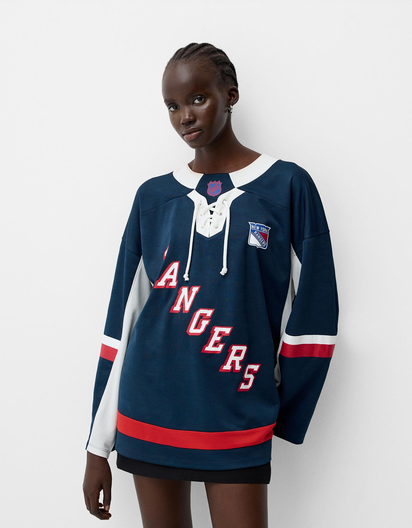 Bershka Langarmshirt Nhl Mit Langen Ärmeln Damen Xs-S Marinenblau günstig online kaufen