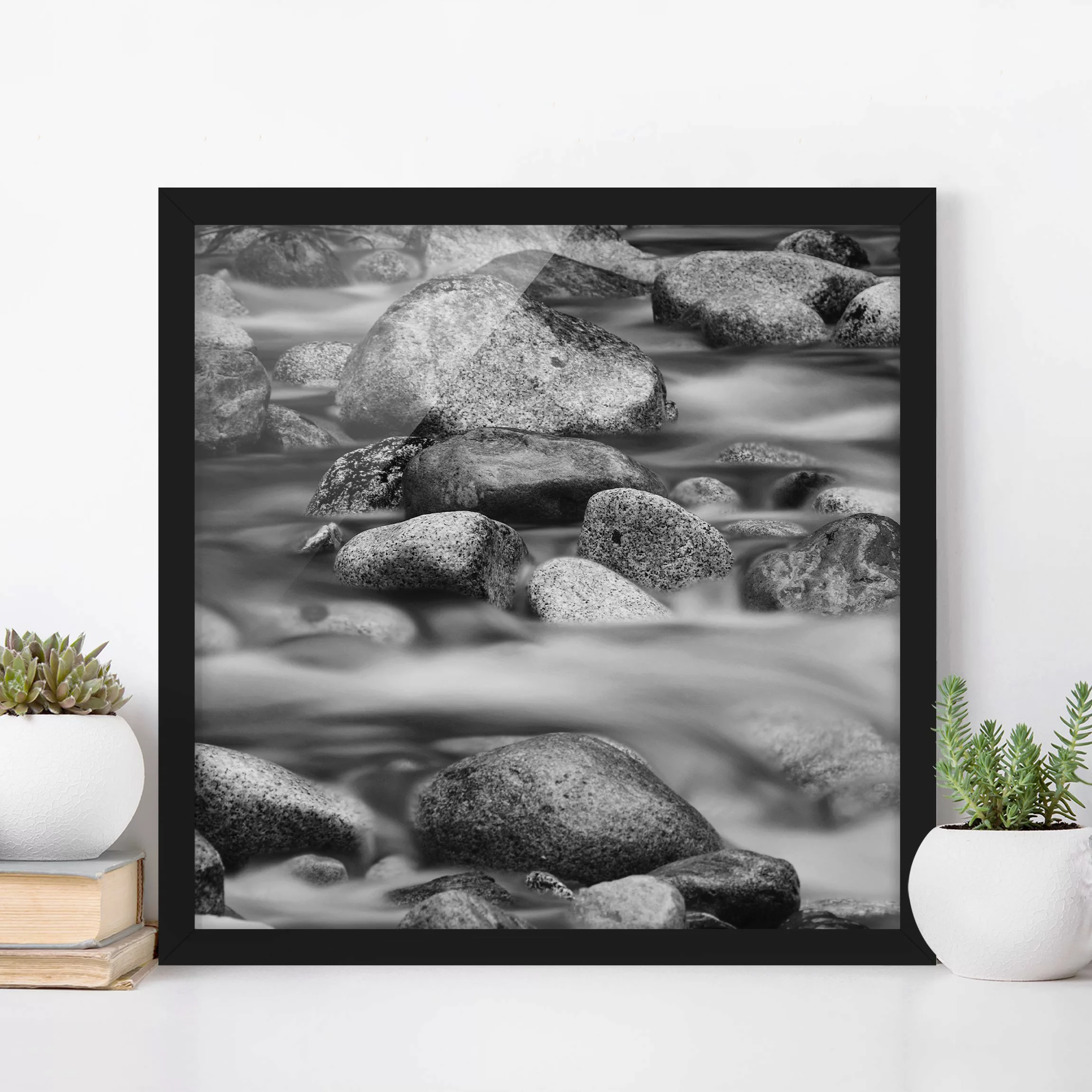 Bild mit Rahmen Schwarz-Weiß - Quadrat Fluss in Kanada II günstig online kaufen