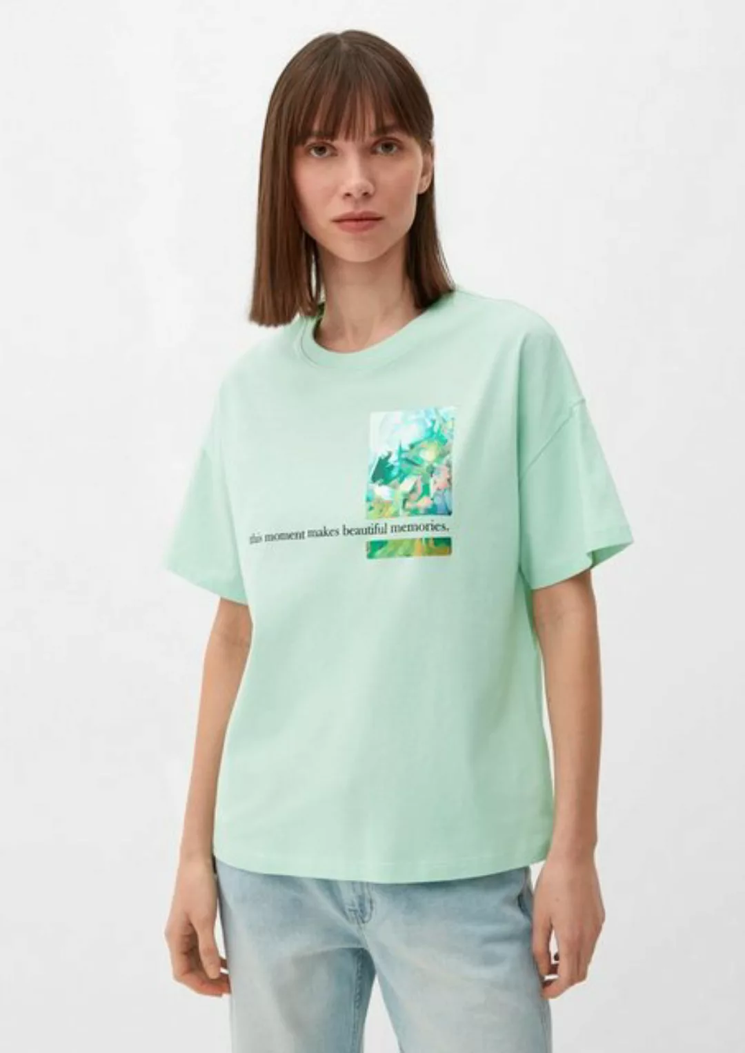 s.Oliver Kurzarmshirt T-Shirt im Loose Fit mit Frontprint Artwork günstig online kaufen