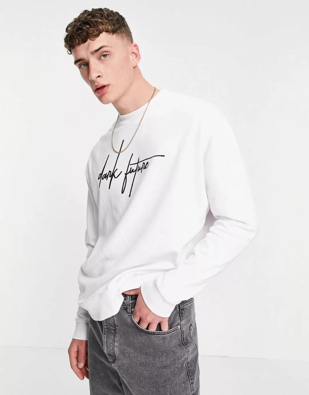 ASOS – Dark Future – Oversize-Sweatshirt in Weiß mit Logoprint günstig online kaufen