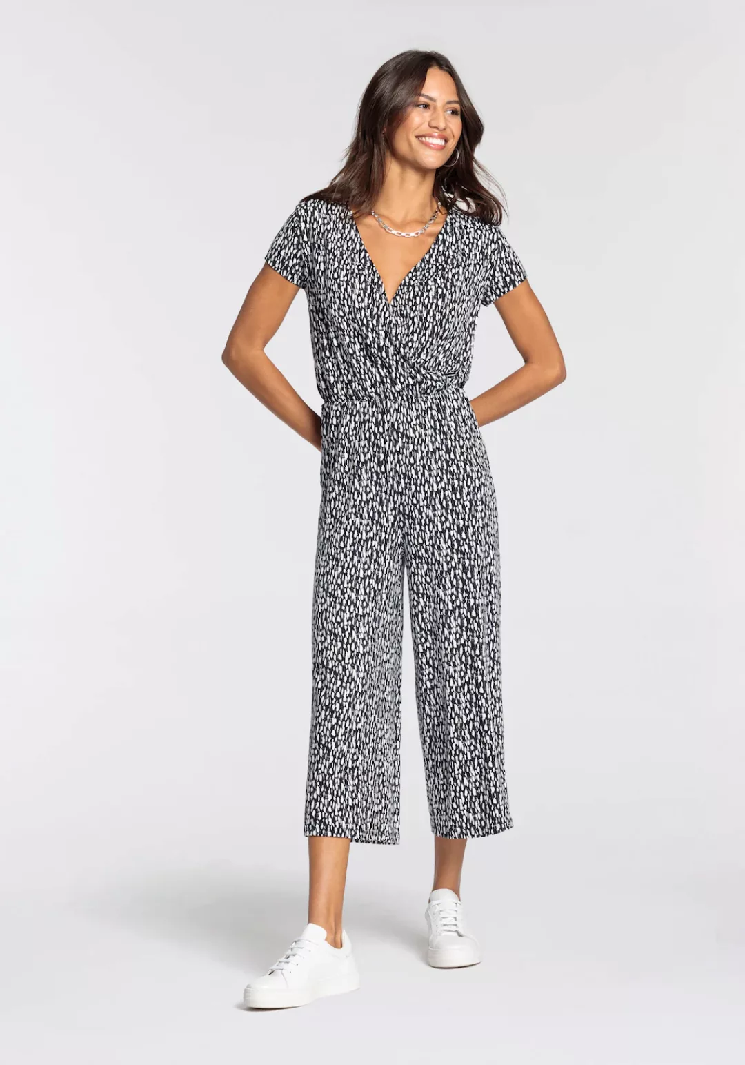 Laura Scott Jumpsuit, mit V-Ausschnitt günstig online kaufen