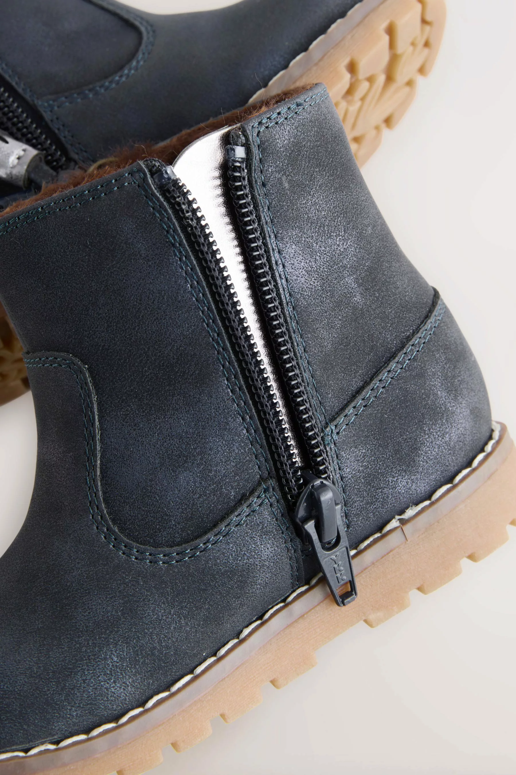 Next Chelseastiefel mit Quaste und Reißverschluss günstig online kaufen