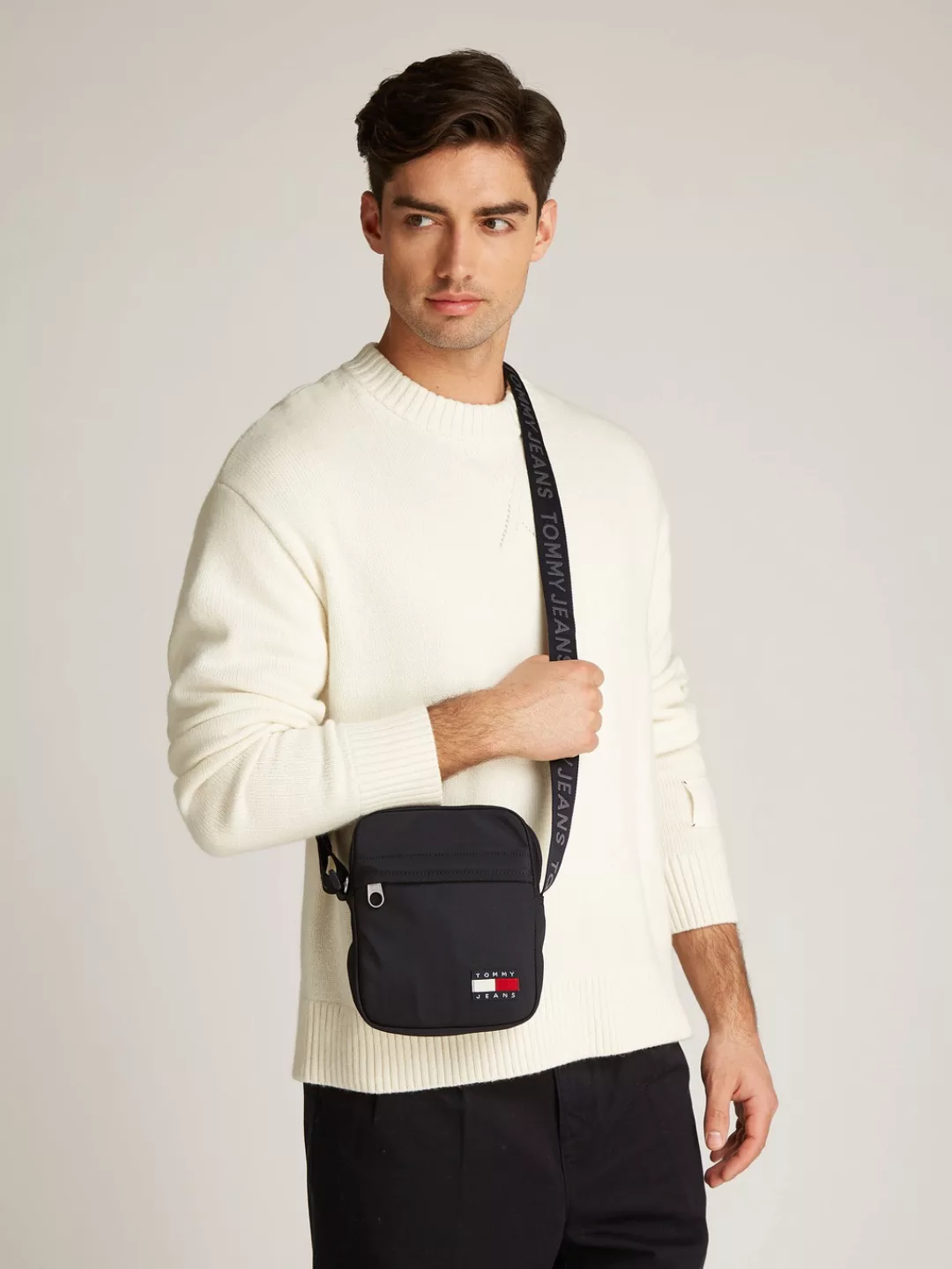 Tommy Jeans Umhängetasche "TJM ESS DAILY REPORTER", Men Schultertasche, Min günstig online kaufen