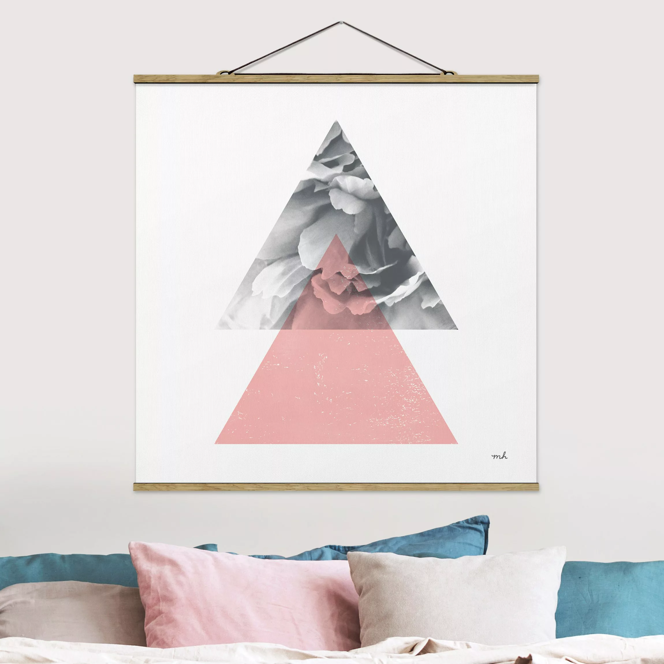 Stoffbild mit Posterleisten Dreiecke mit Blüte günstig online kaufen