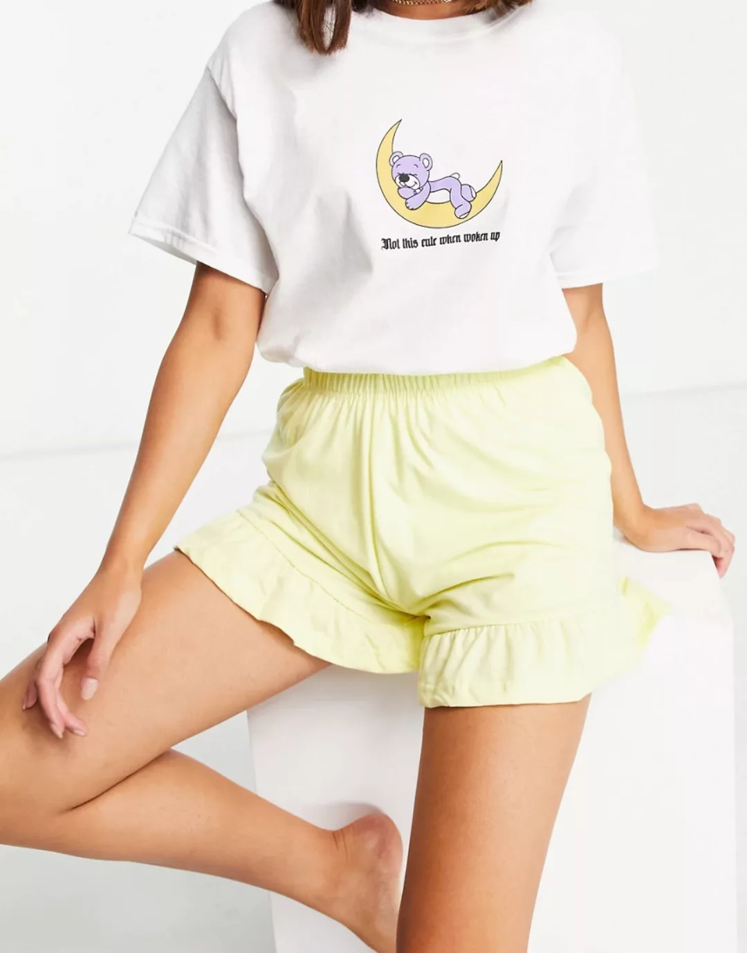 Heartbreak – Pyjama-Set in Gelb mit „Not this cute when woken up“-Print günstig online kaufen