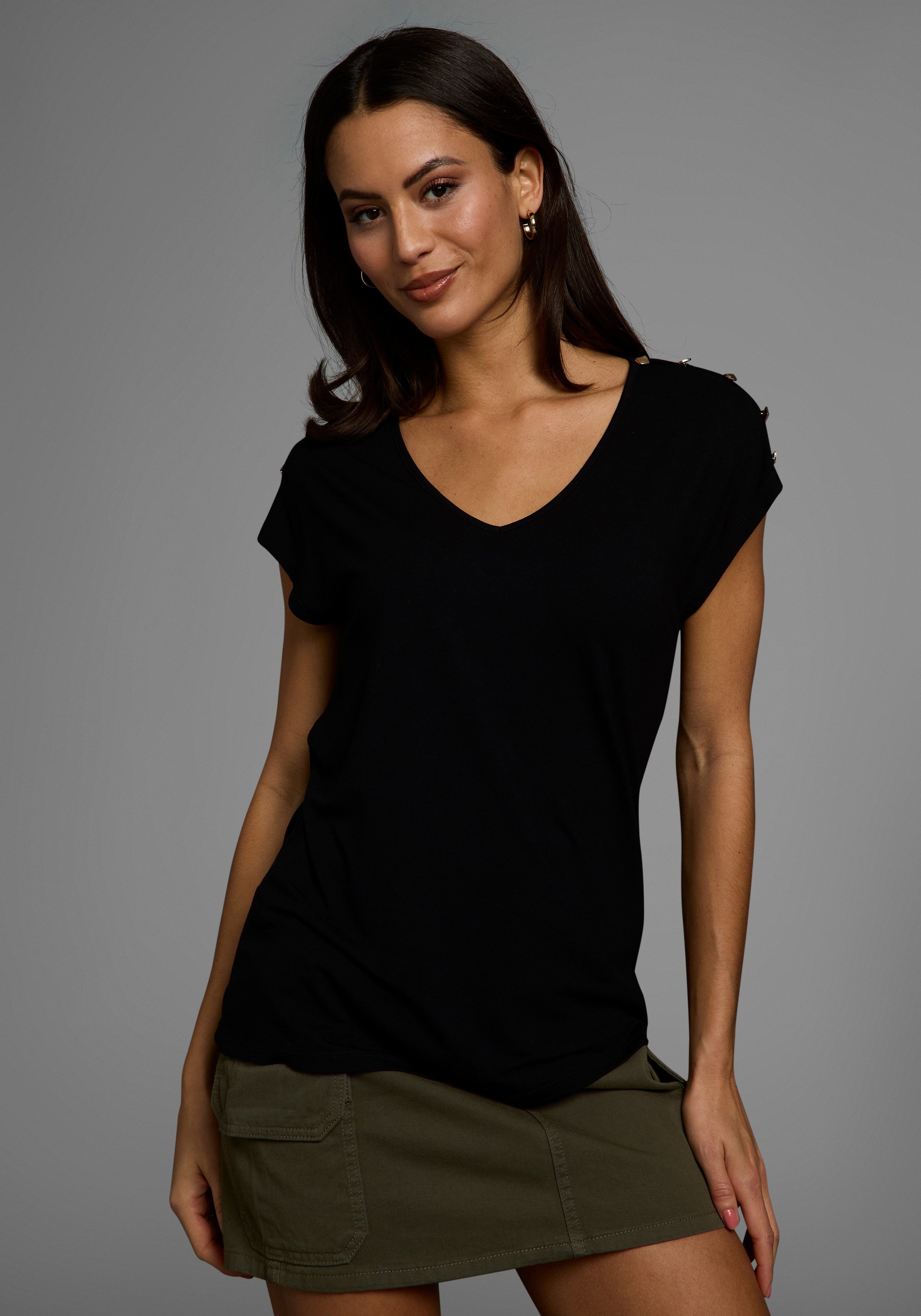 Laura Scott Rundhalsshirt mit Zierknöpfen & günstig online kaufen