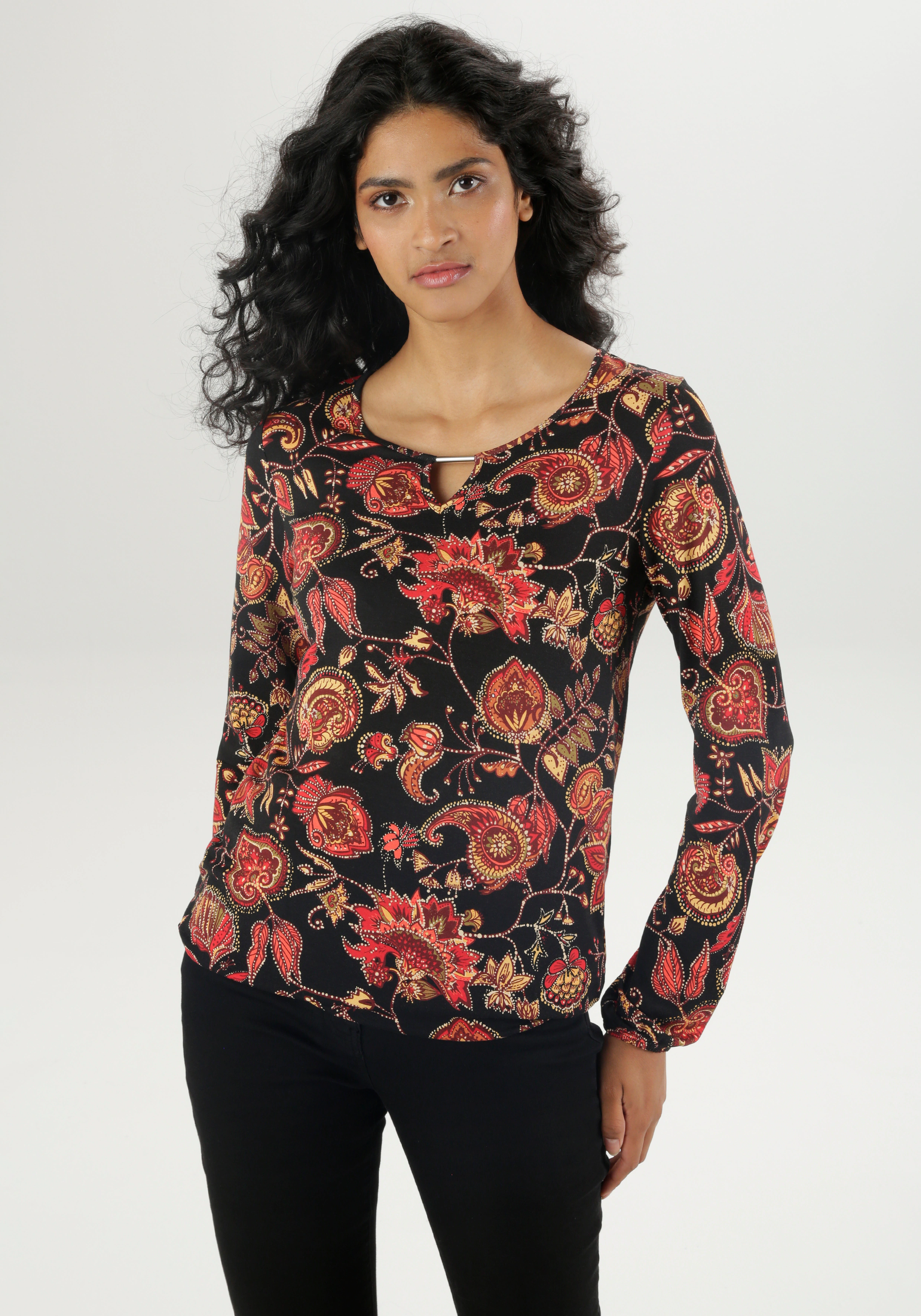 Aniston SELECTED Langarmshirt, mit Paisley-Print und Cut-Out - NEUE KOLLEKT günstig online kaufen