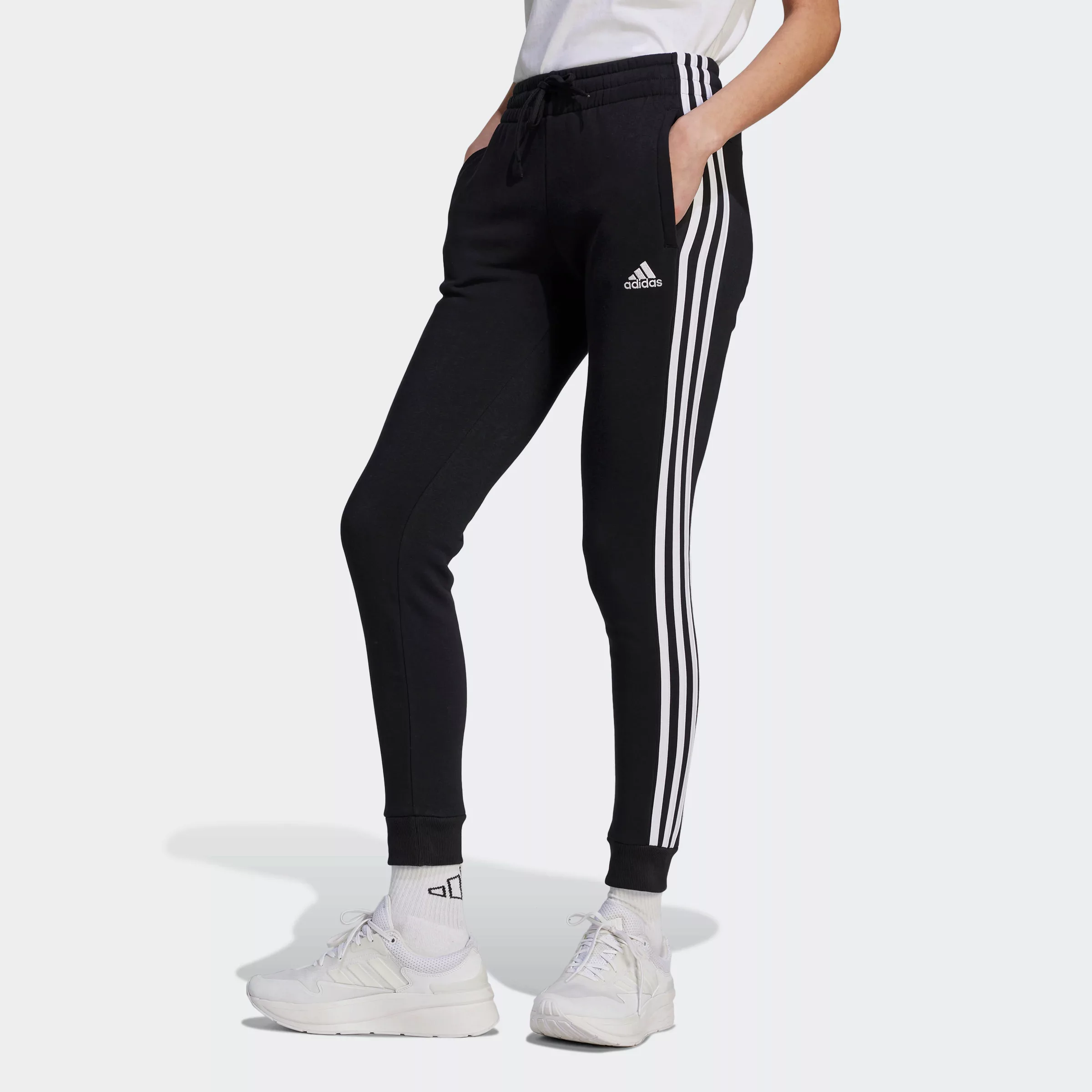 adidas Sportswear Sporthose "ESSENTIALS 3STREIFEN", (1 tlg.) günstig online kaufen