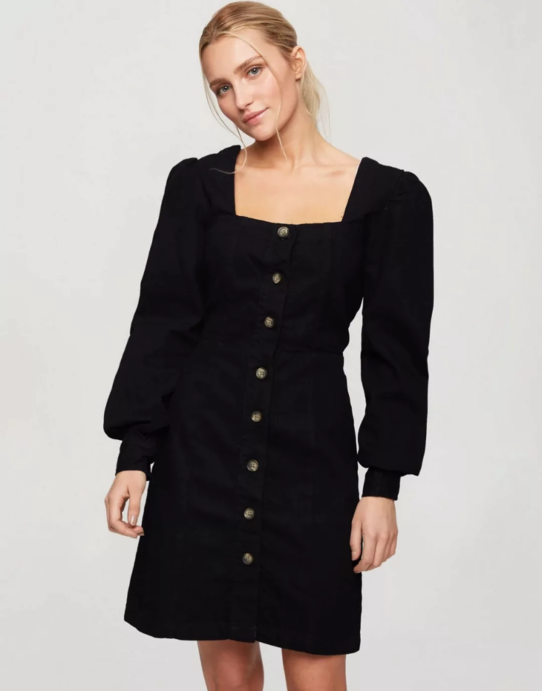 Miss Selfridge – Minikleid mit langen Ärmeln in Schwarz günstig online kaufen