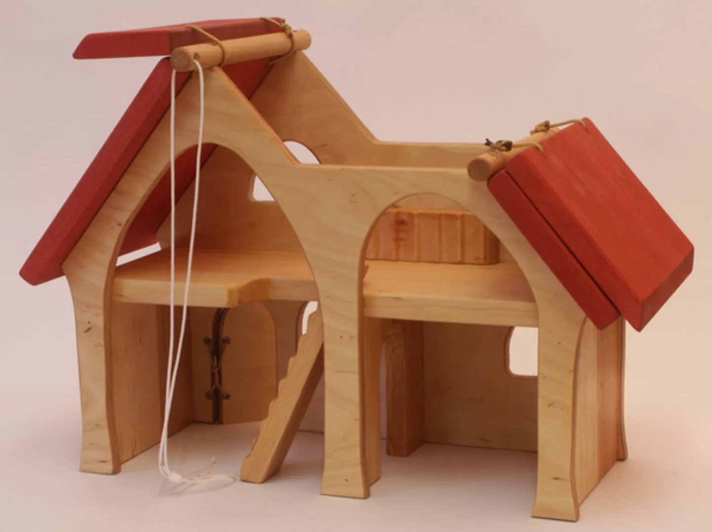 Holzspielhaus - Wohnhaus Mit Zwei Treppen, Dächer Zum Aufklappen Wundeschön günstig online kaufen