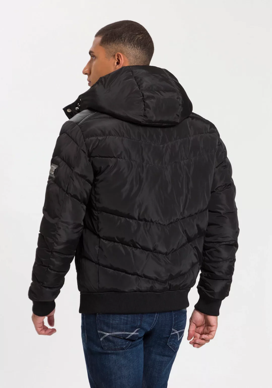 Bruno Banani Blouson, mit Kapuze, aus schnelltrocknendem Material, trendige günstig online kaufen