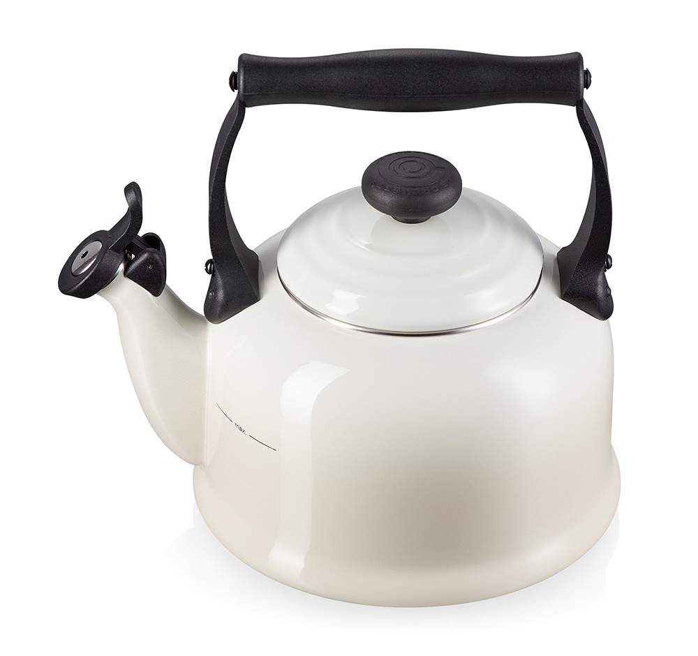 Le Creuset Wasserkessel Tradition Meringue 2,1L günstig online kaufen