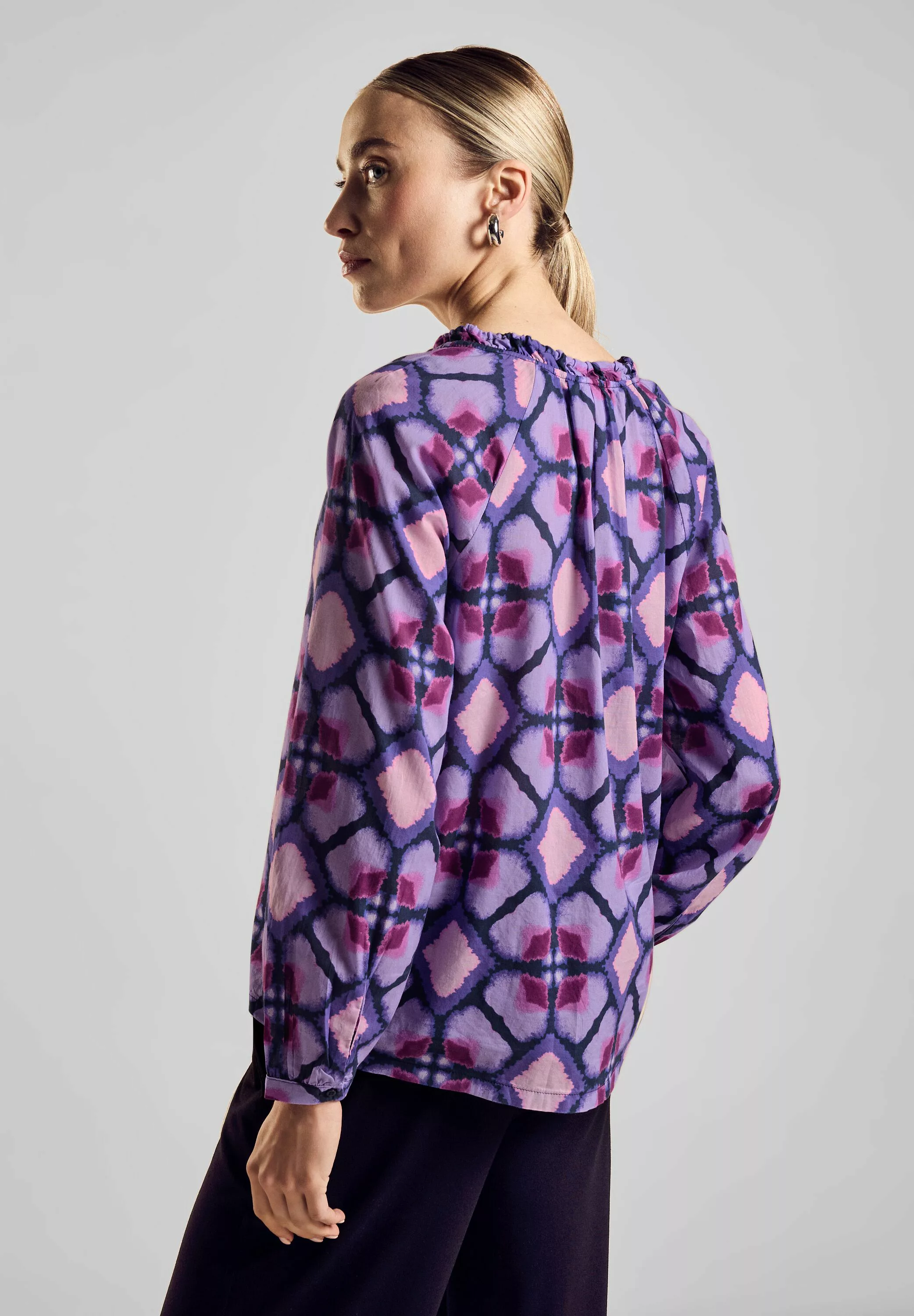 STREET ONE Langarmbluse mit All-Over Print günstig online kaufen