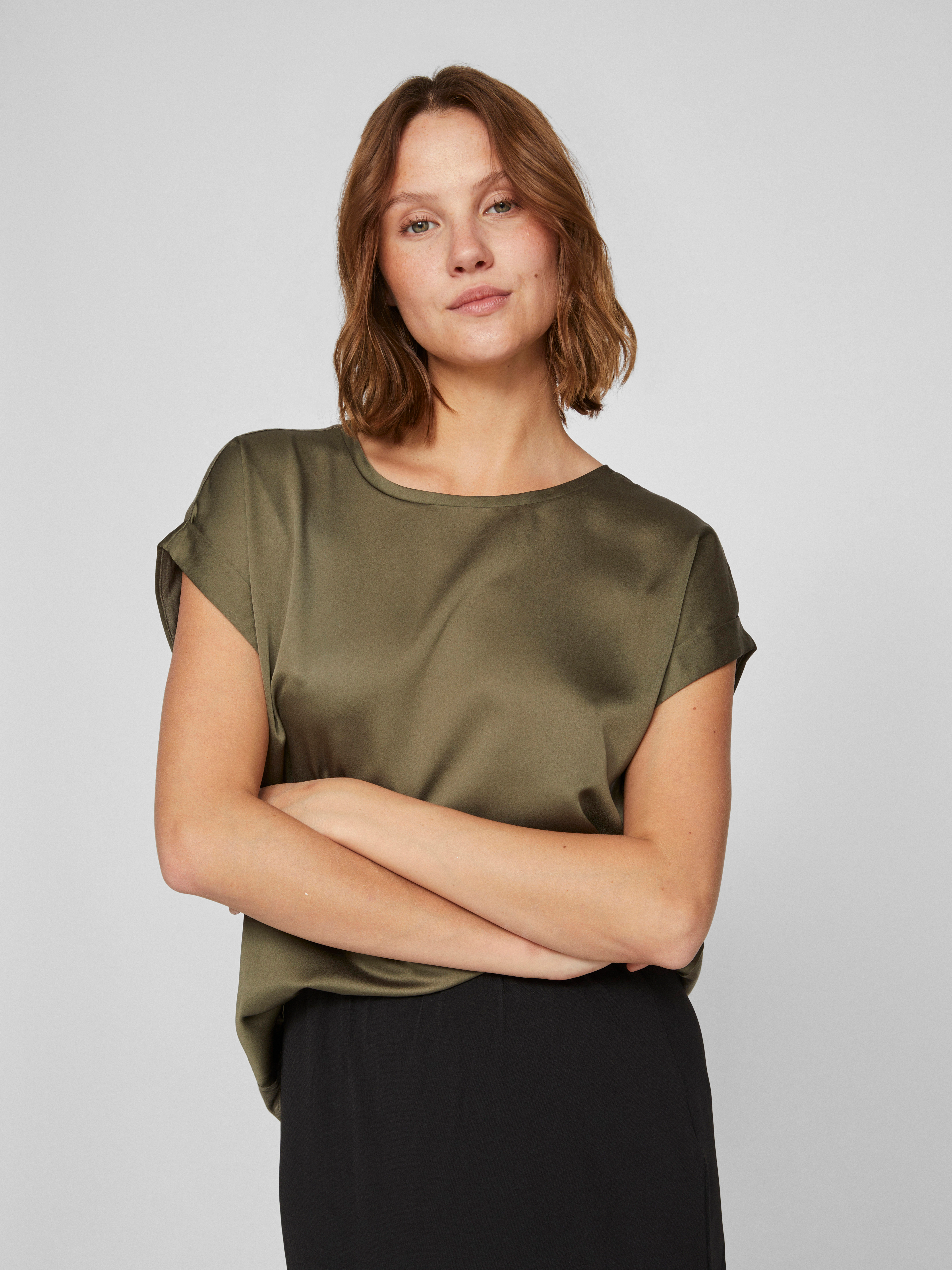 Vila Kurzarmshirt "VIELLETTE S/S SATIN TOP - NOOS", Satin Optik günstig online kaufen