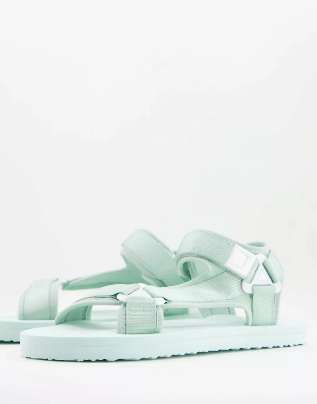ASOS DESIGN – Tech – Sandale in Salbeigrün günstig online kaufen