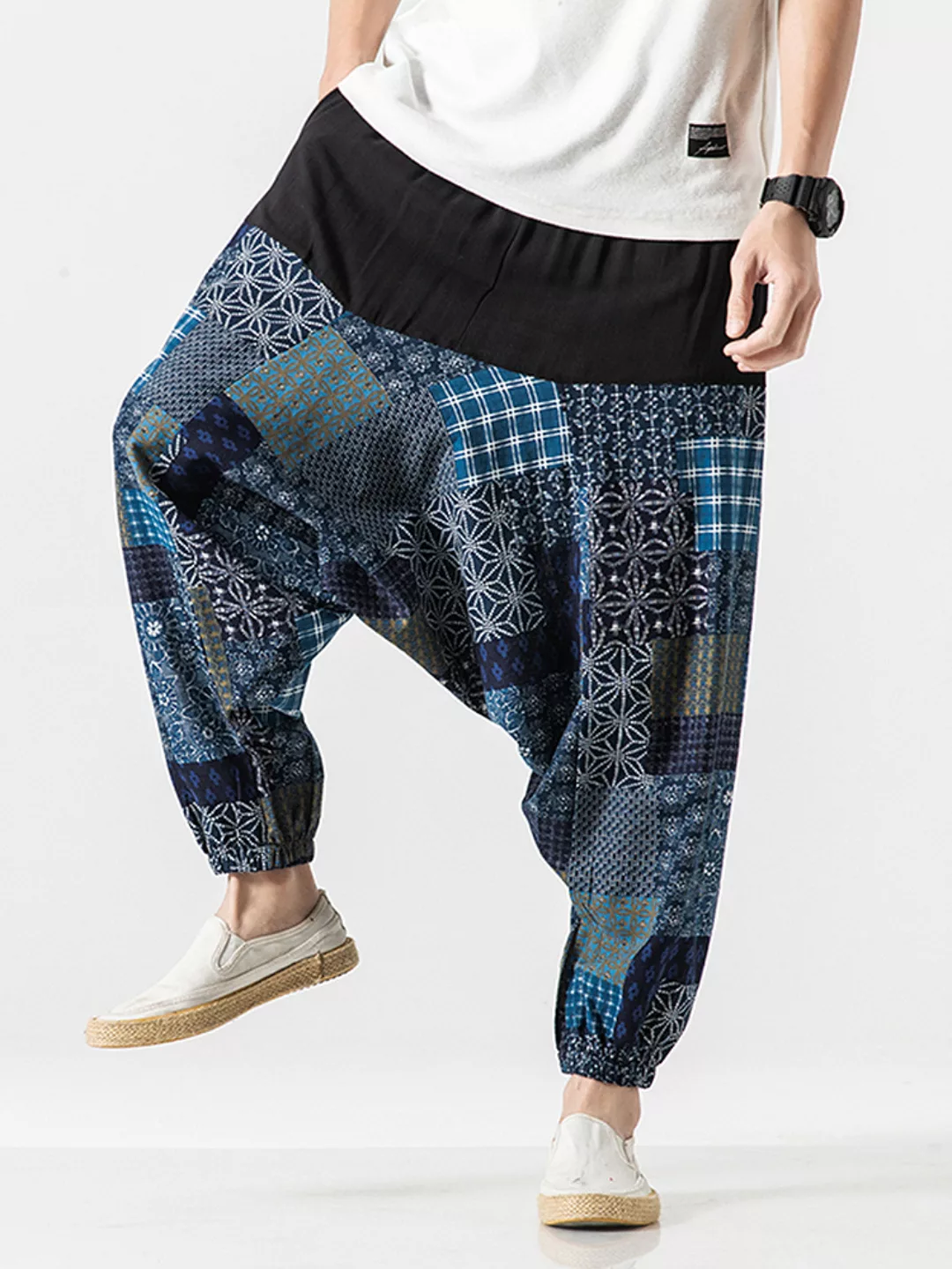 Männer 100% Baumwolle Ethnic Printed Patchwork Lässige lose Haremshose günstig online kaufen