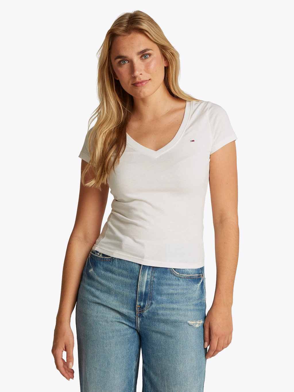 Tommy Jeans T-Shirt "TJW SLIM V-NECK TEE", mit Logo-Stickerei günstig online kaufen