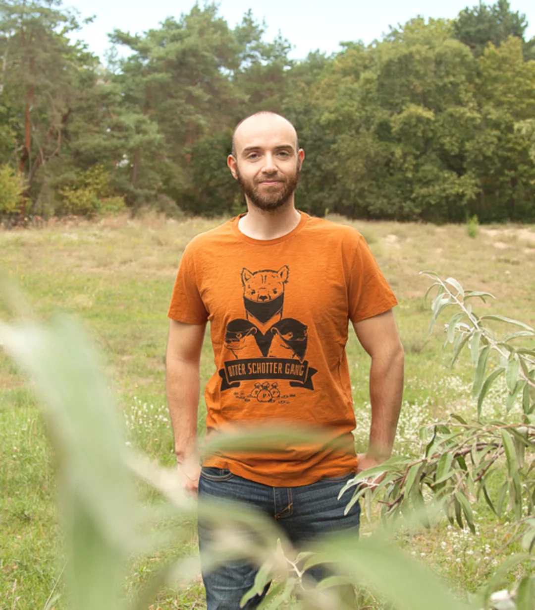 Otter Schotter Gang - Fair Gehandeltes Bio Männer T-shirt - Slub Orange günstig online kaufen