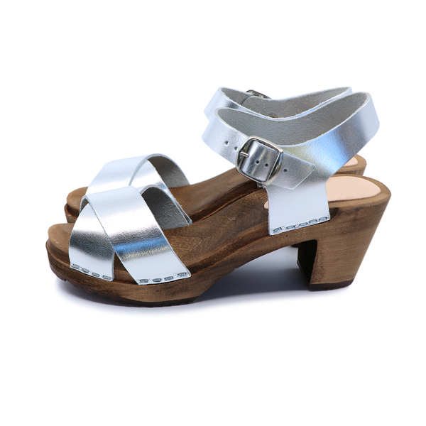 Lova - Schwedische Holz Clogs Sandale Von Me&Myclogs - High Mid Heel günstig online kaufen