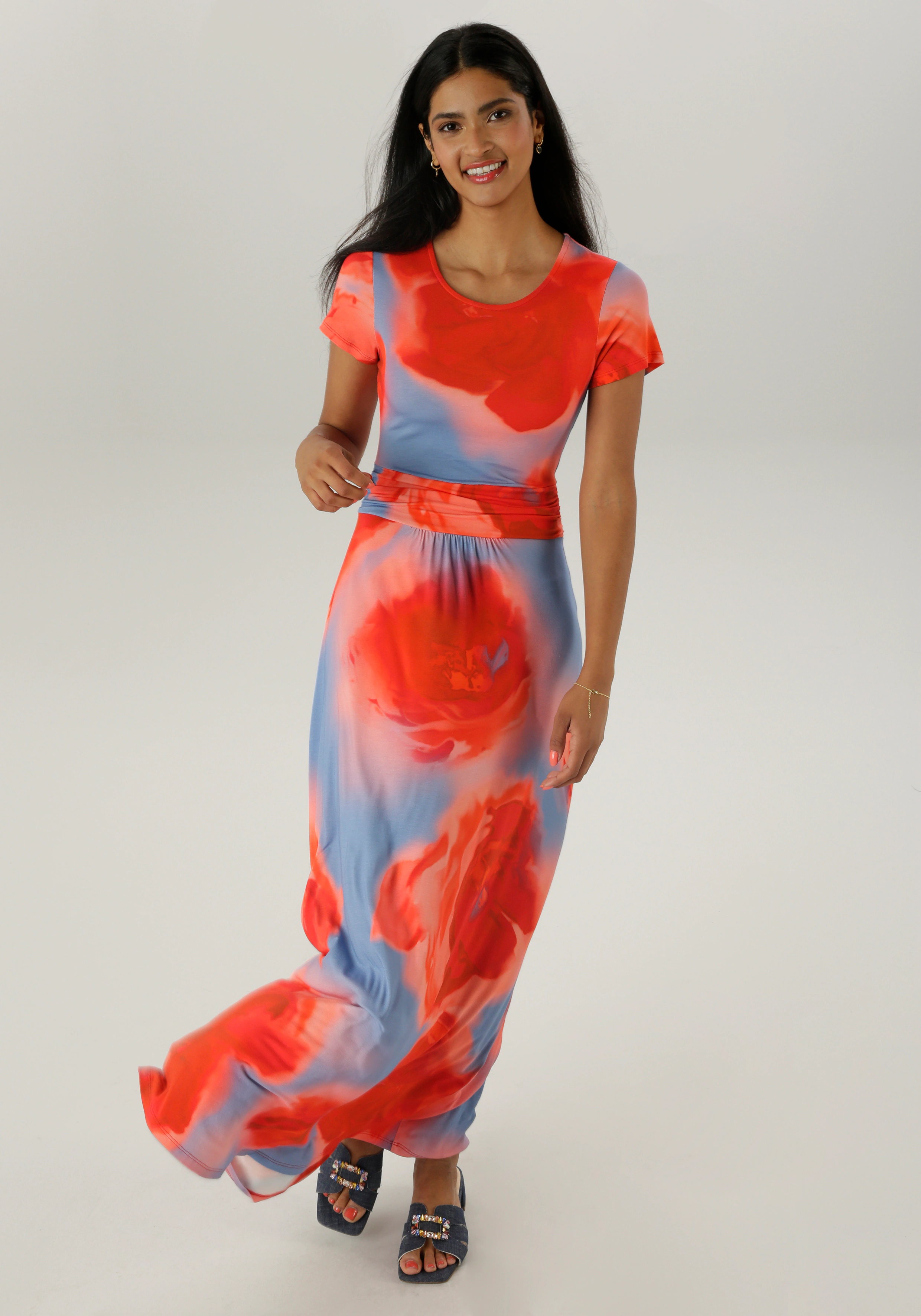 Aniston SELECTED Maxikleid, mit figurbetonenden Raffungen in der Taille günstig online kaufen