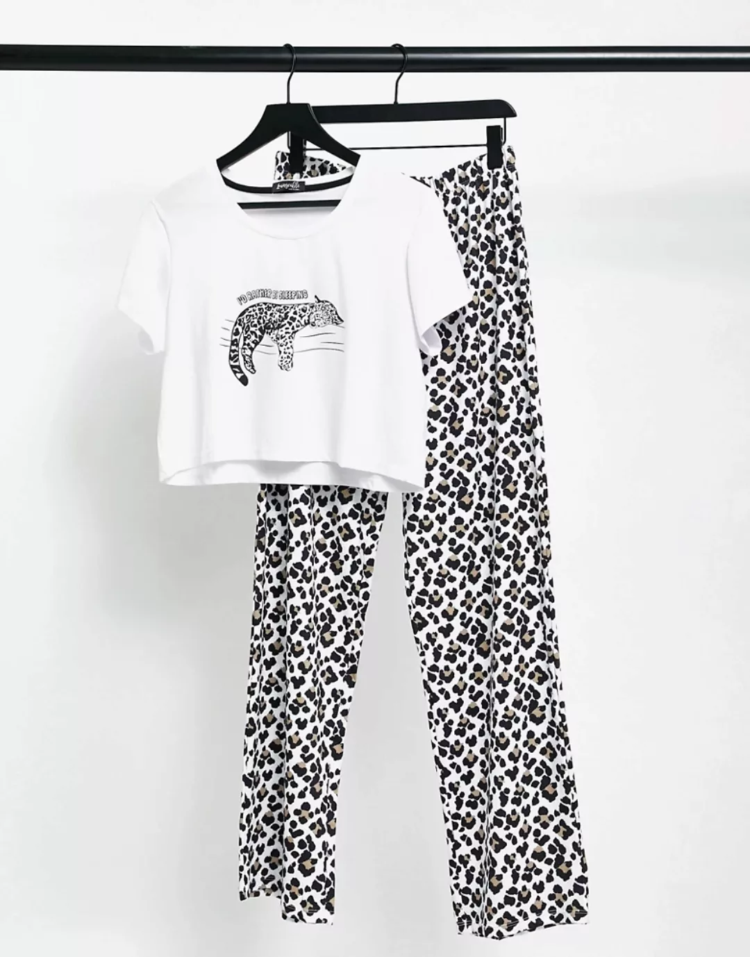 Loungeable – Langes Pyjamaset mit „Rather Be Sleeping“-Slogan in schwarzem günstig online kaufen