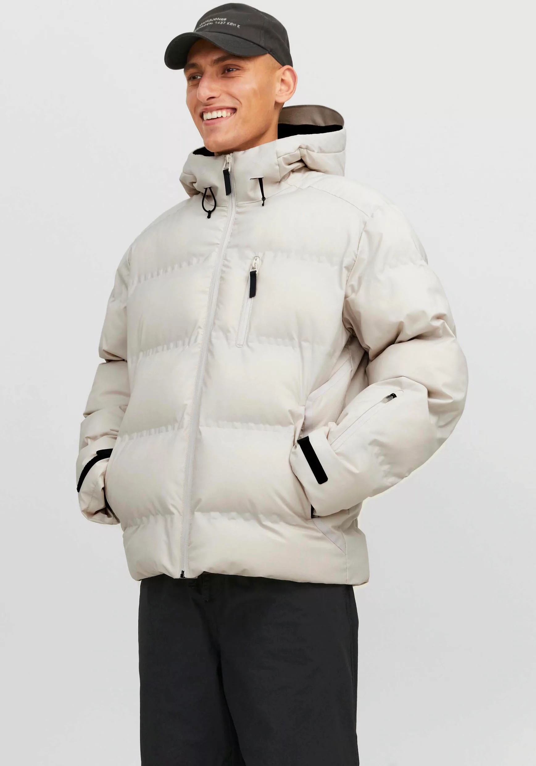 Jack & Jones Steppjacke "JCOSWEEP PUFFER SN", mit Kapuze günstig online kaufen