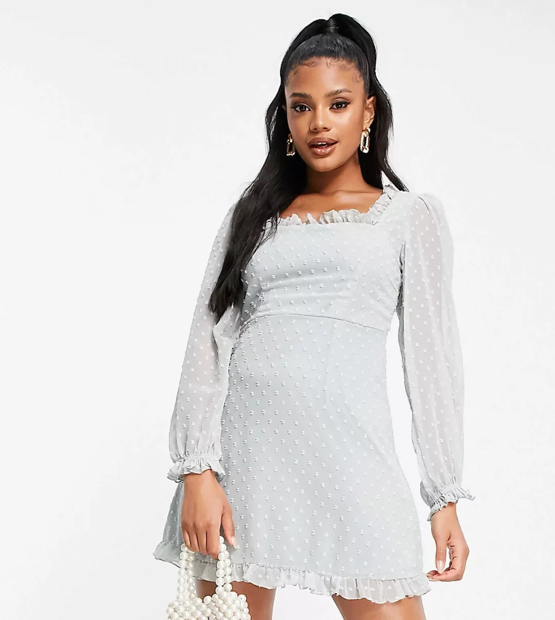 Missguided – Skater-Kleid in Blassblau aus genopptem Material mit Flügelärm günstig online kaufen