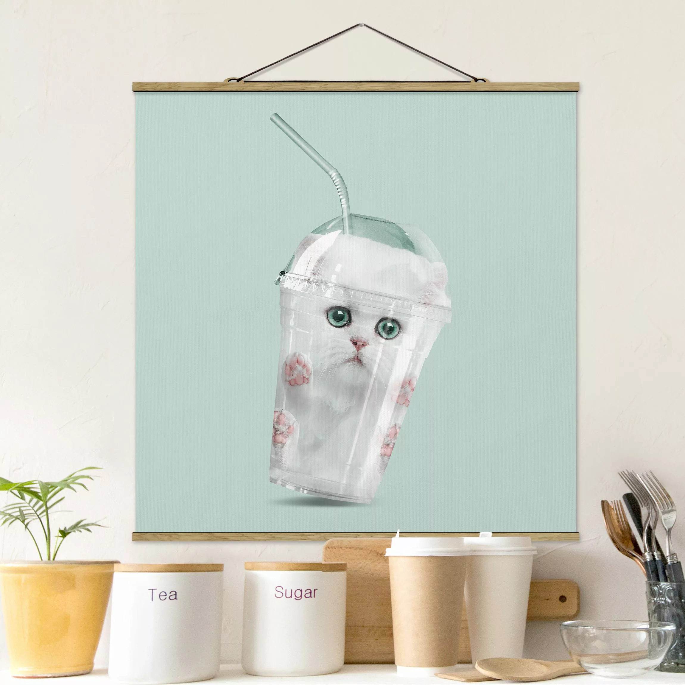 Stoffbild Tiere mit Posterleisten - Quadrat Shake mit Katze günstig online kaufen