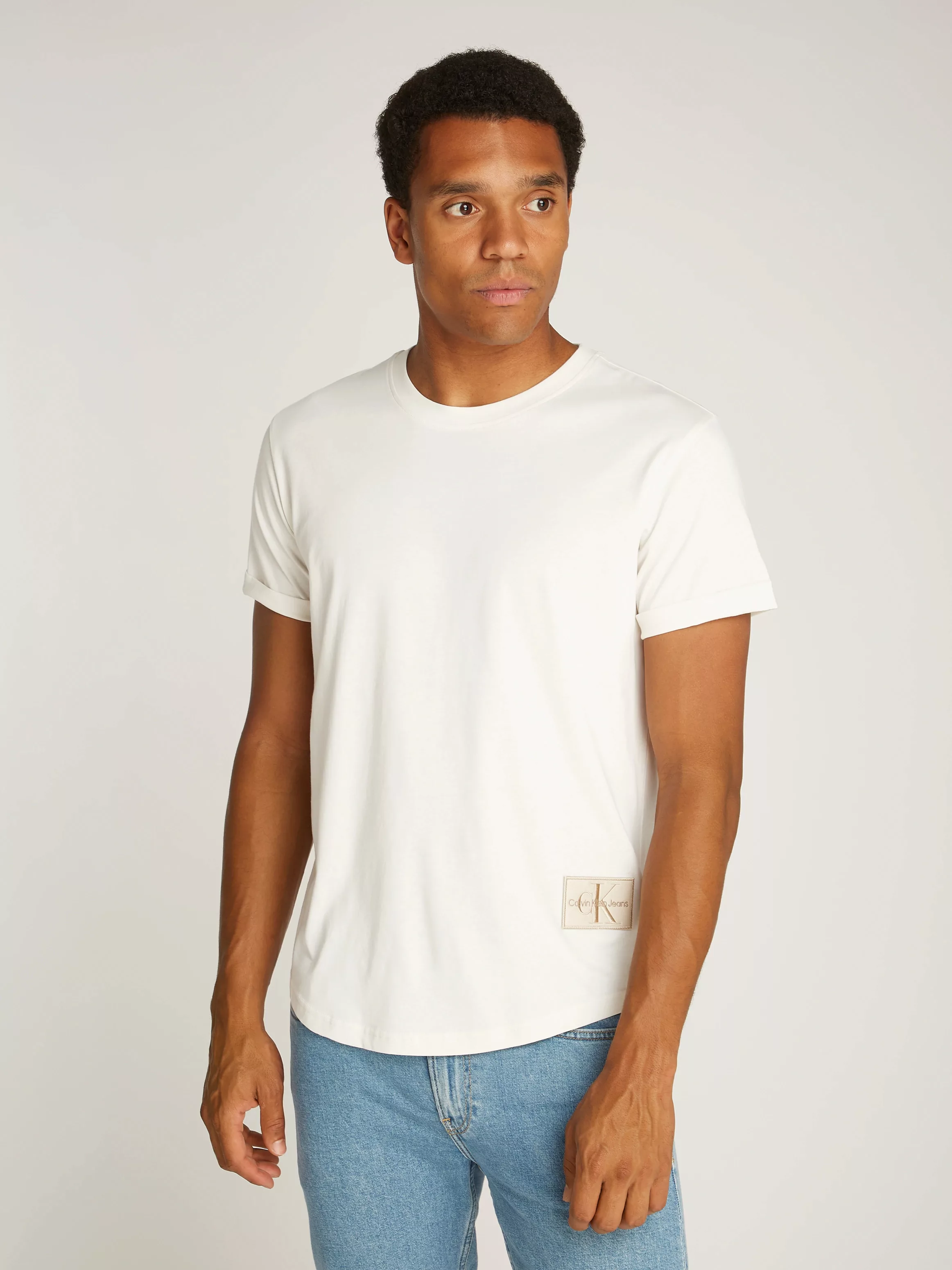 Calvin Klein Jeans T-Shirt BADGE TURN UP SLEEVE mit Logopatch günstig online kaufen