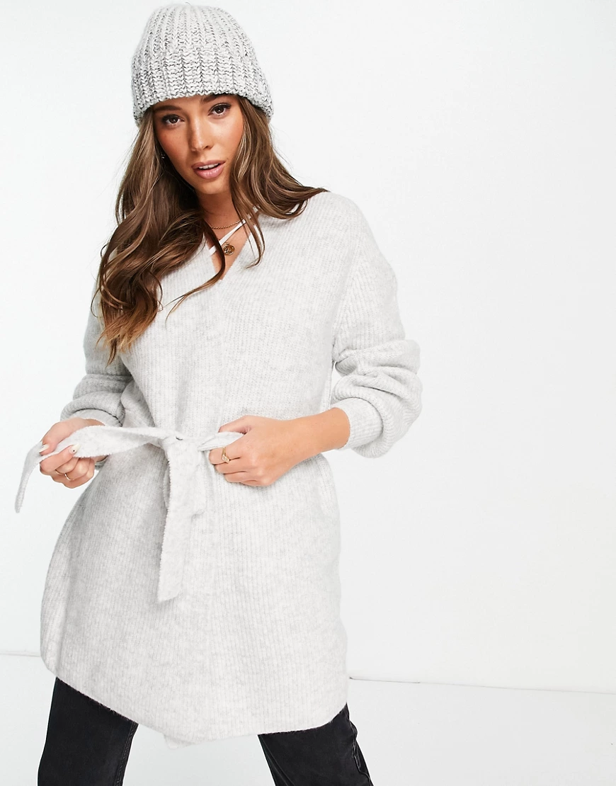 Topshop – Strickjacke in Kalkgrau mit Ballonärmeln und Gürtel günstig online kaufen