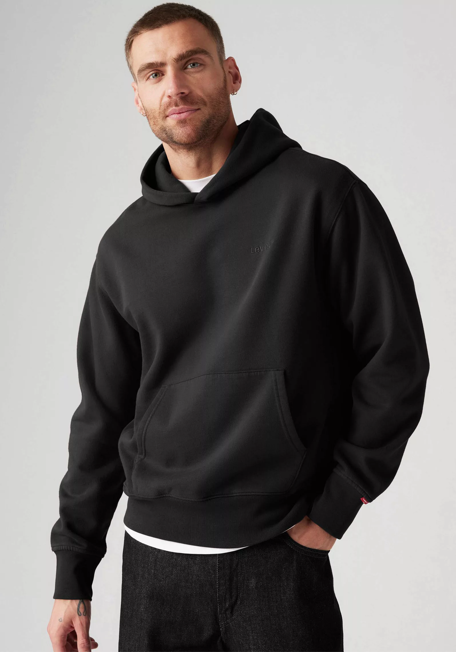 Levi's® Hoodie THE AUTHENTIC HOODIE mit kleiner Ton-in-Ton Logostickerei au günstig online kaufen