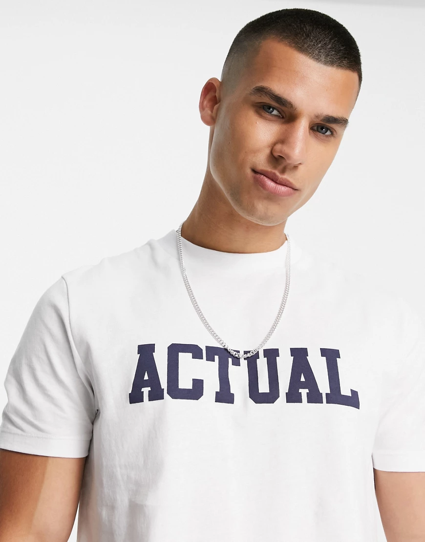 ASOS – Actual – T-Shirt in Weiß mit College-Print auf der Vorderseite günstig online kaufen