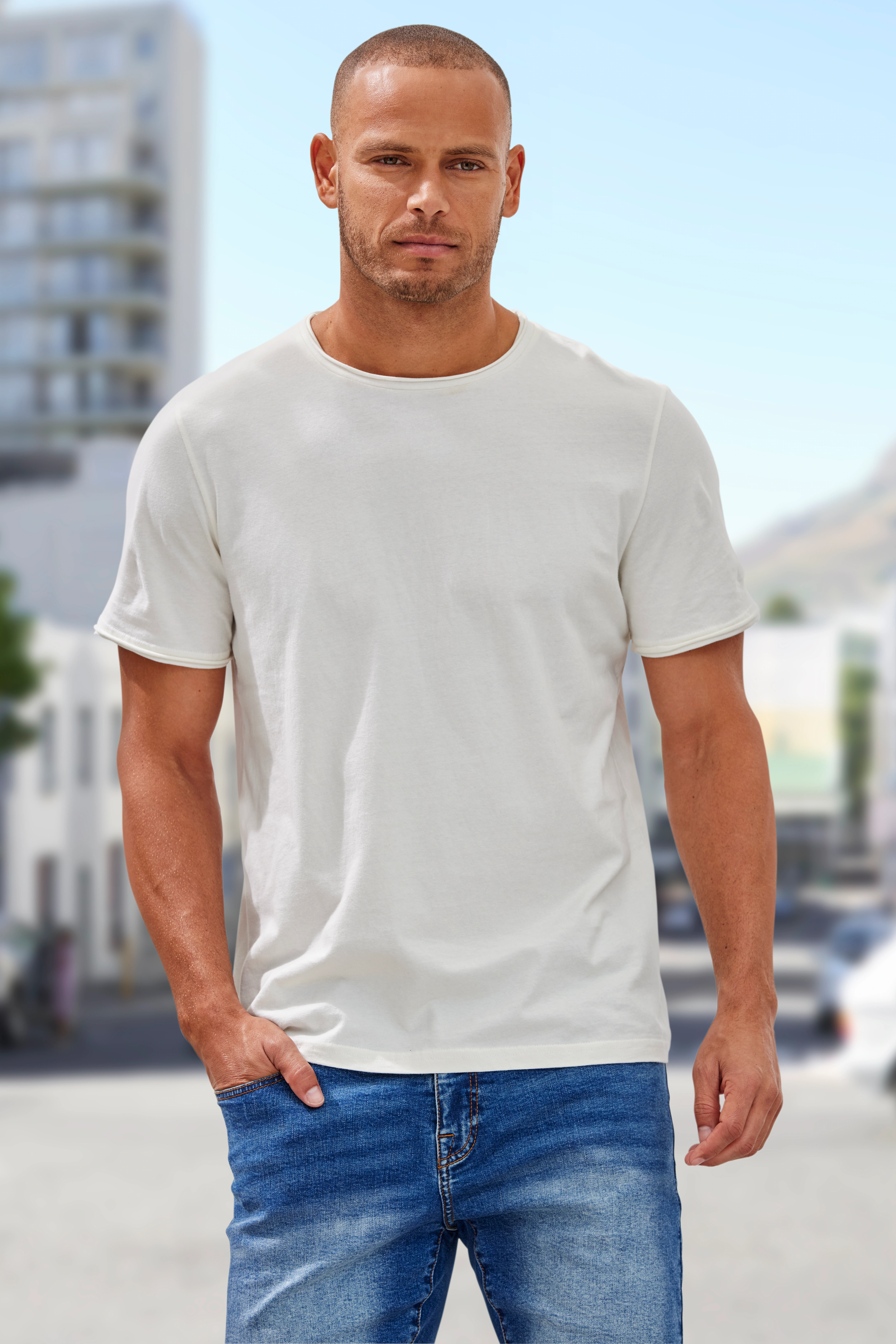 John Devin T-Shirt (Packung, 2) Relaxed Fit, Kurzarm, Freizeitshirt mit Run günstig online kaufen