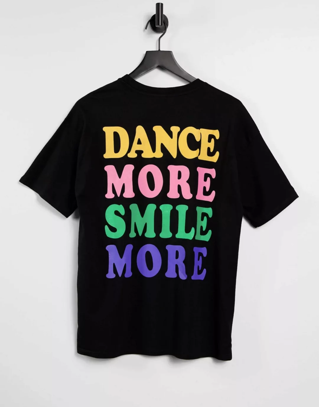 ASOS DESIGN – Oversized T-Shirt in Schwarz mit Schaumdruck „Dance More Smil günstig online kaufen