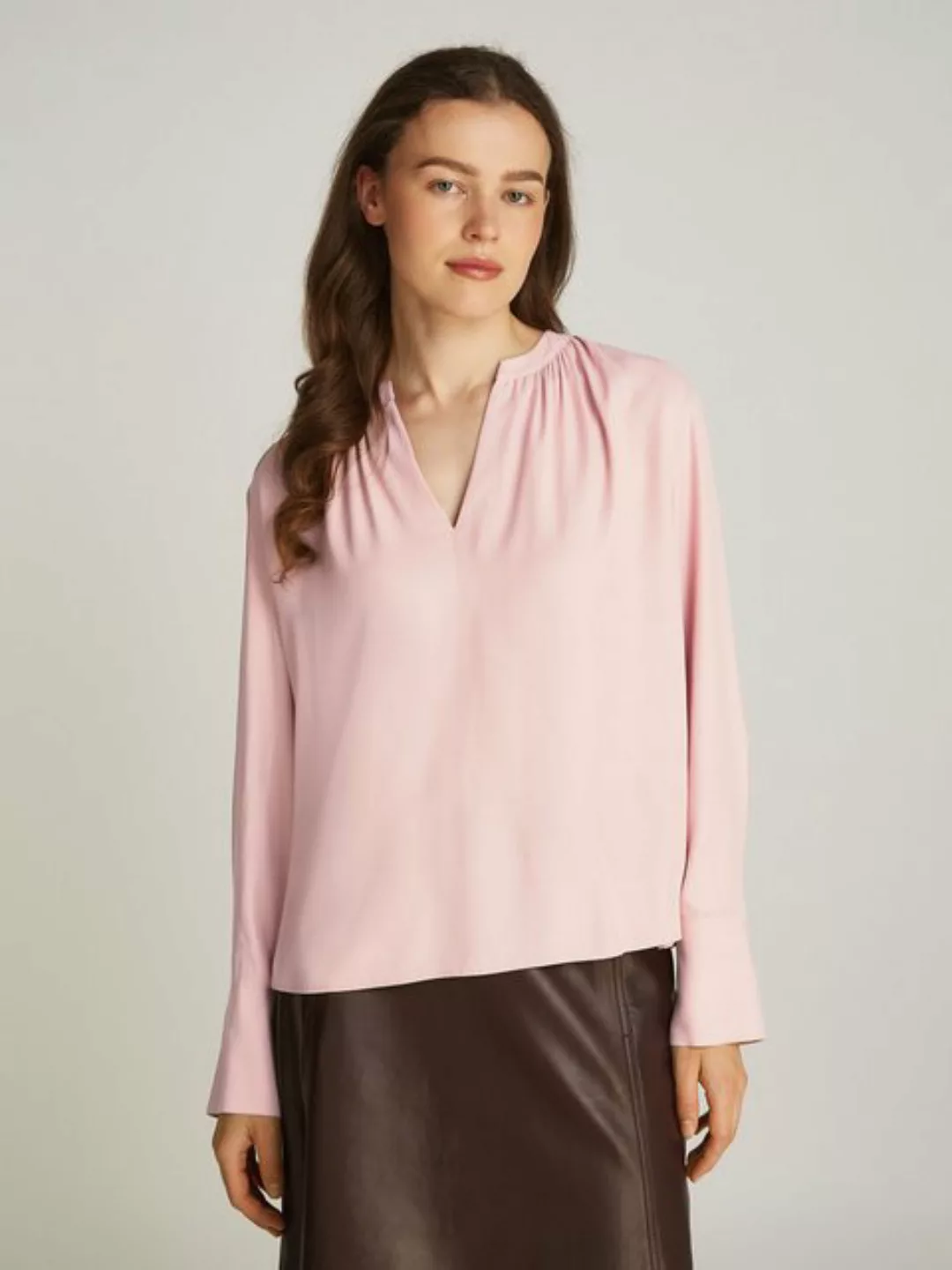 Tommy Hilfiger Langarmbluse SOFT VIS V NECK LS BLOUSE mit Raffungen günstig online kaufen