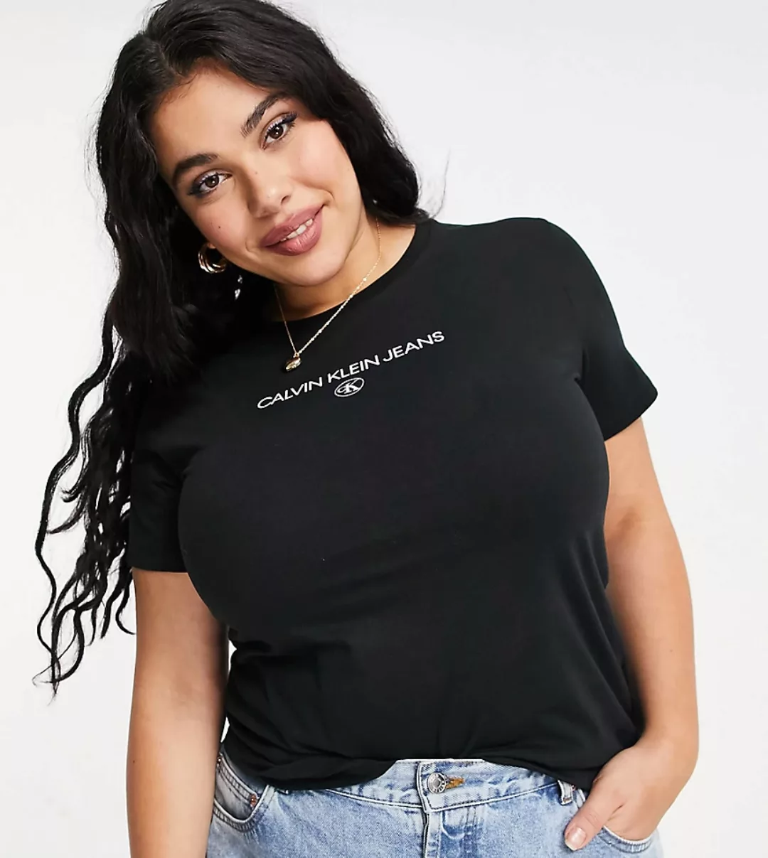 Calvin Klein Jeans Plus – T-Shirt mit Logoprint vorn in Schwarz günstig online kaufen