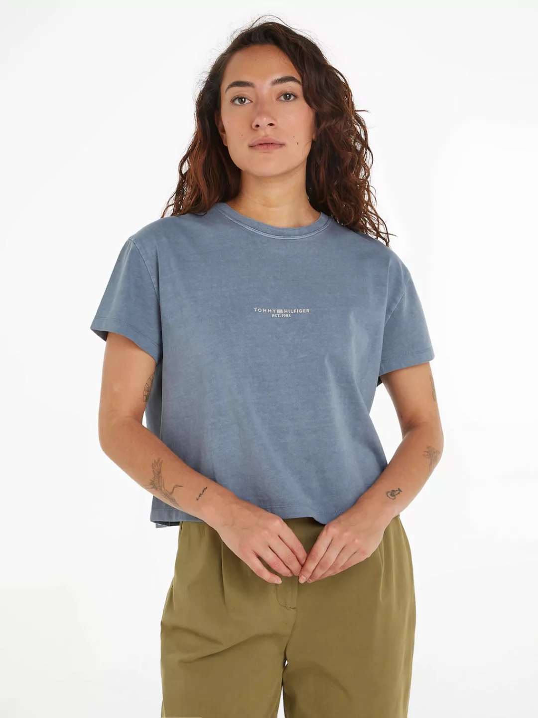Tommy Hilfiger T-Shirt "REG MUTED GMD CORP LOGO C-NK SS", in Washed-Optik günstig online kaufen