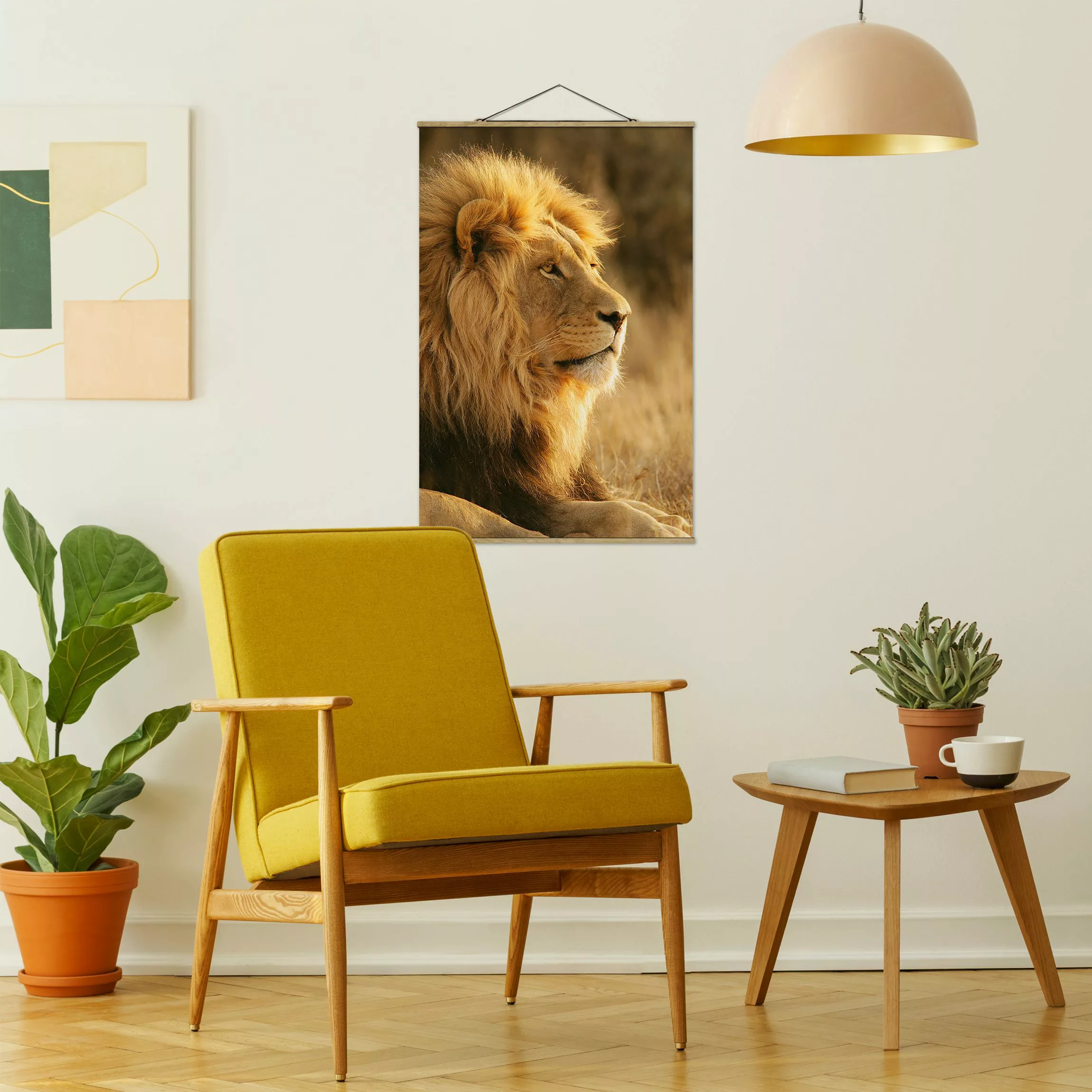 Stoffbild Tiere mit Posterleisten - Hochformat Löwenkönig günstig online kaufen