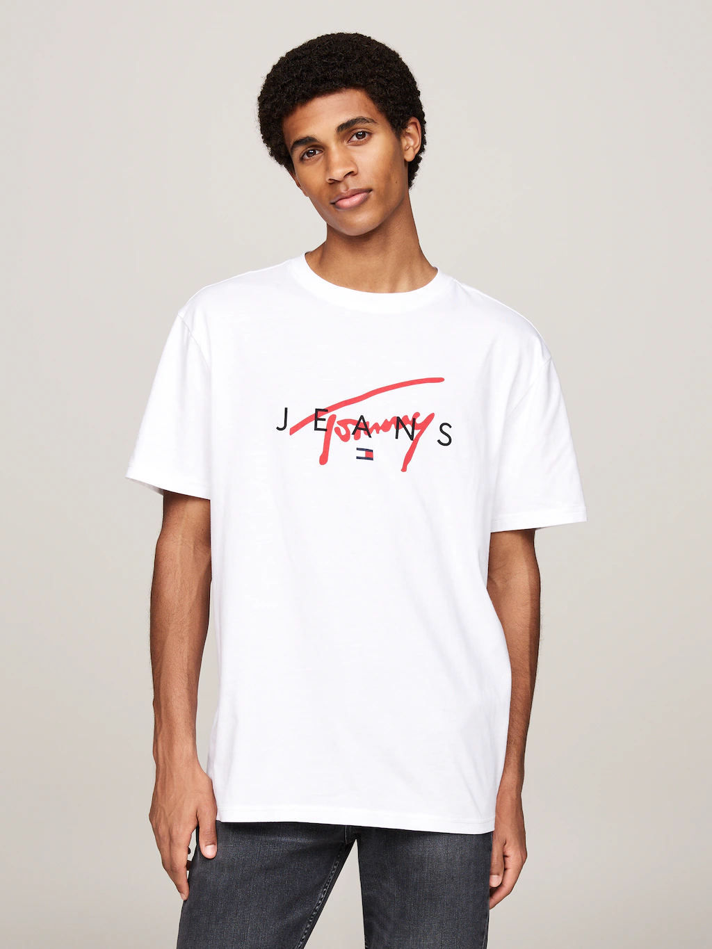 Tommy Jeans T-Shirt "TJM REG SIGNATURE TWIST TEE EXT", großes Signatur-Logo günstig online kaufen