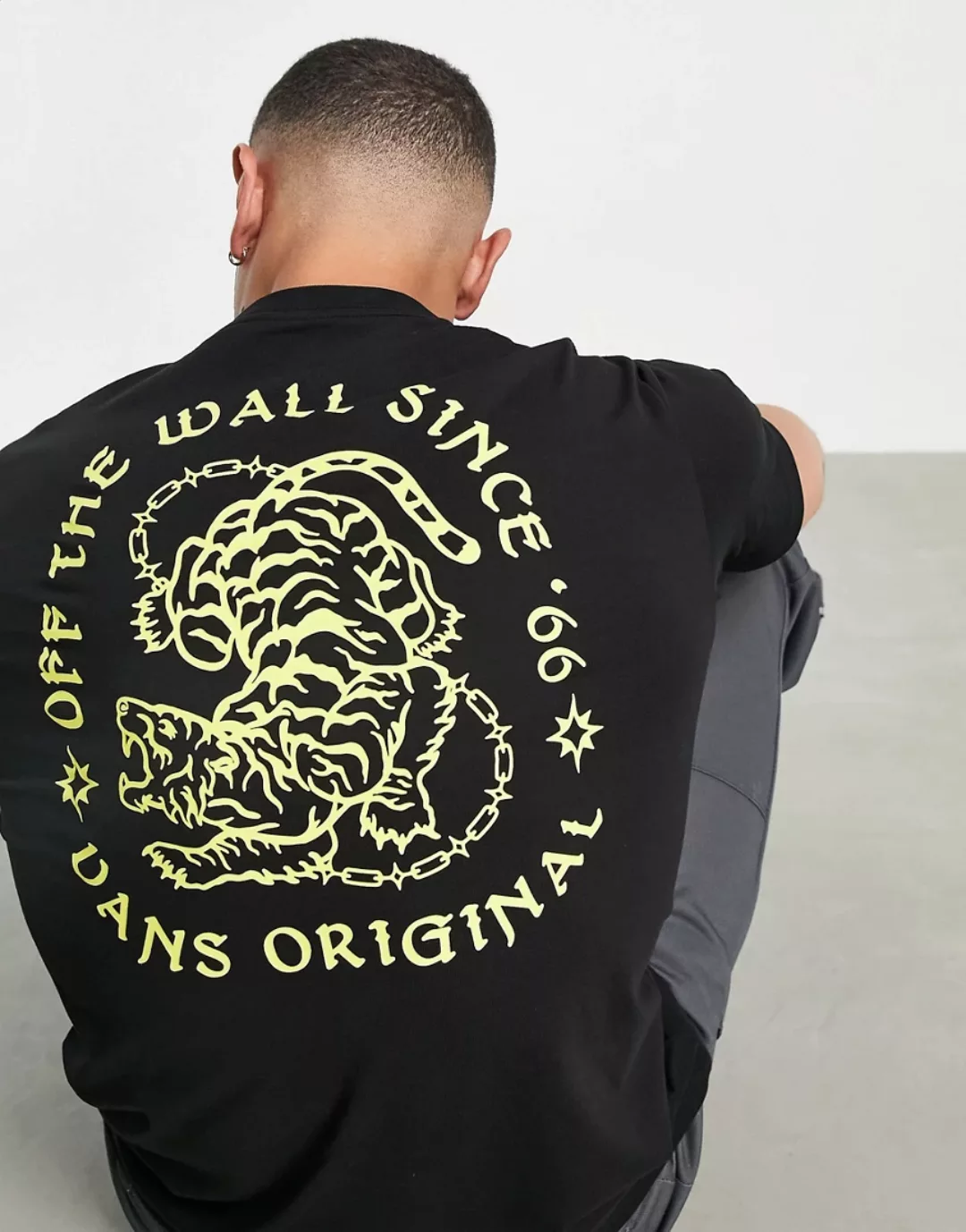 Vans – Angry Animal – T-Shirt in Schwarz mit Rückenprint günstig online kaufen