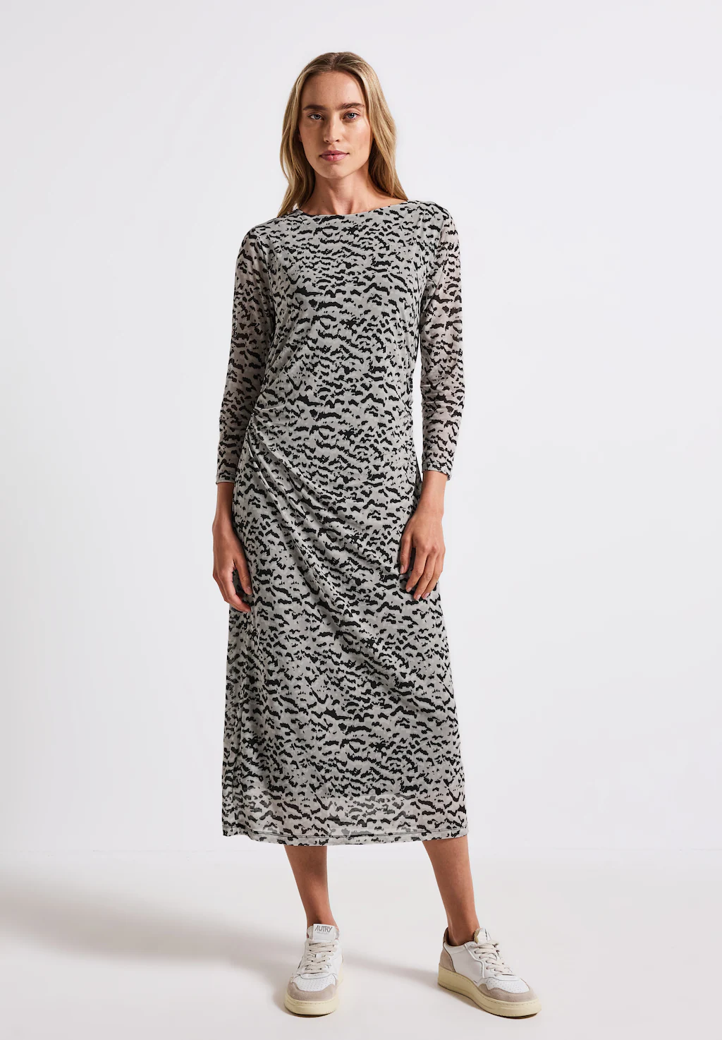 STREET ONE Midikleid, mit Taillierung günstig online kaufen